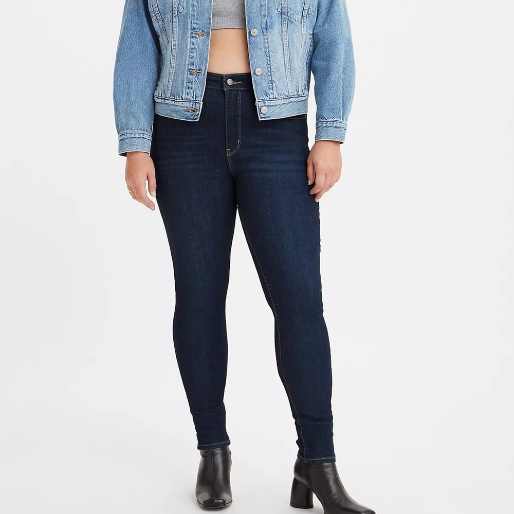 Levi’s 720 High Rise Super Skinny Dark Wash Jeans